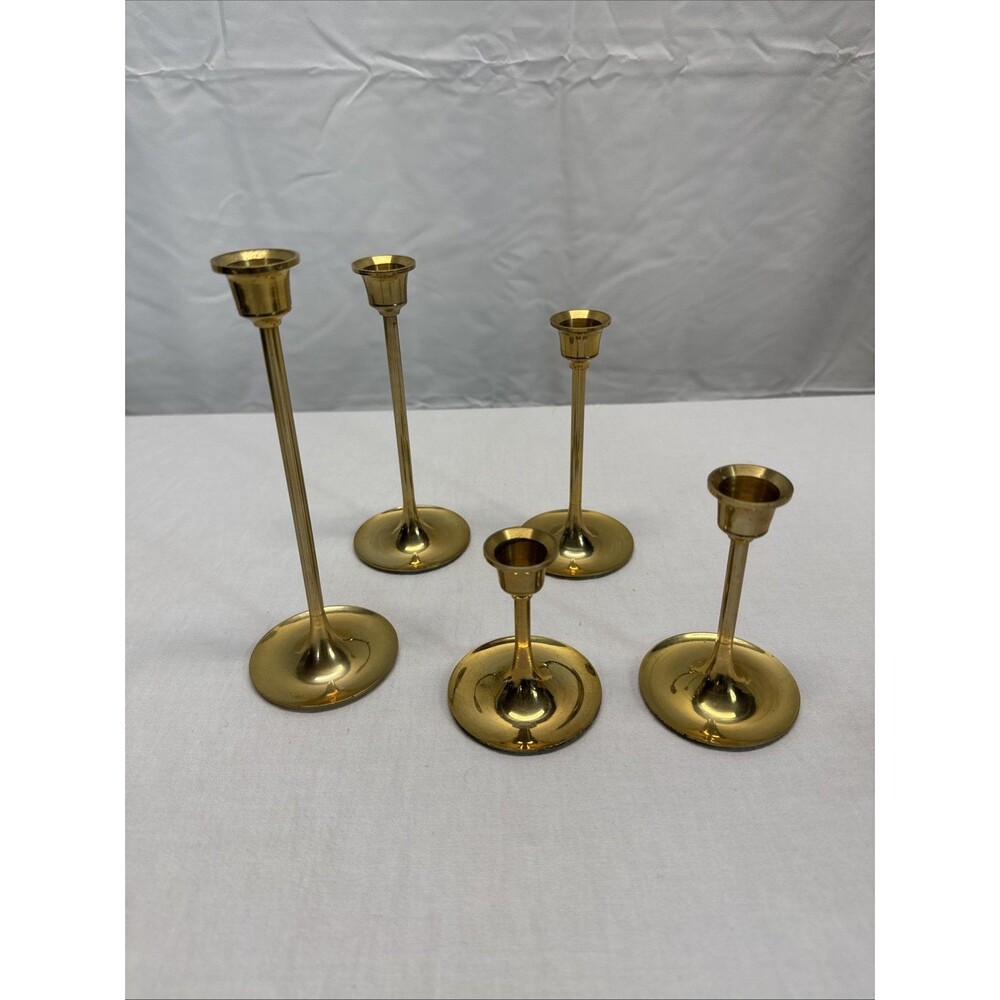 Vintage Brass 5 Piece Candlestick Set in Various Sizes in Box & Made in Taiwan. - Picture 4 of 8